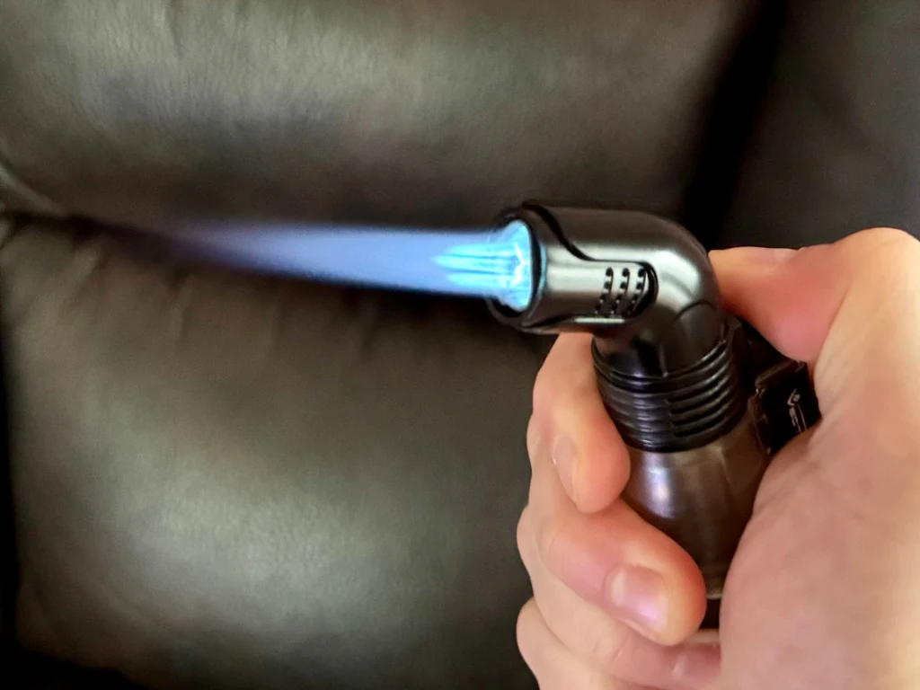 Vector Maxforce Triple Flame Torch Lighter - Image 5